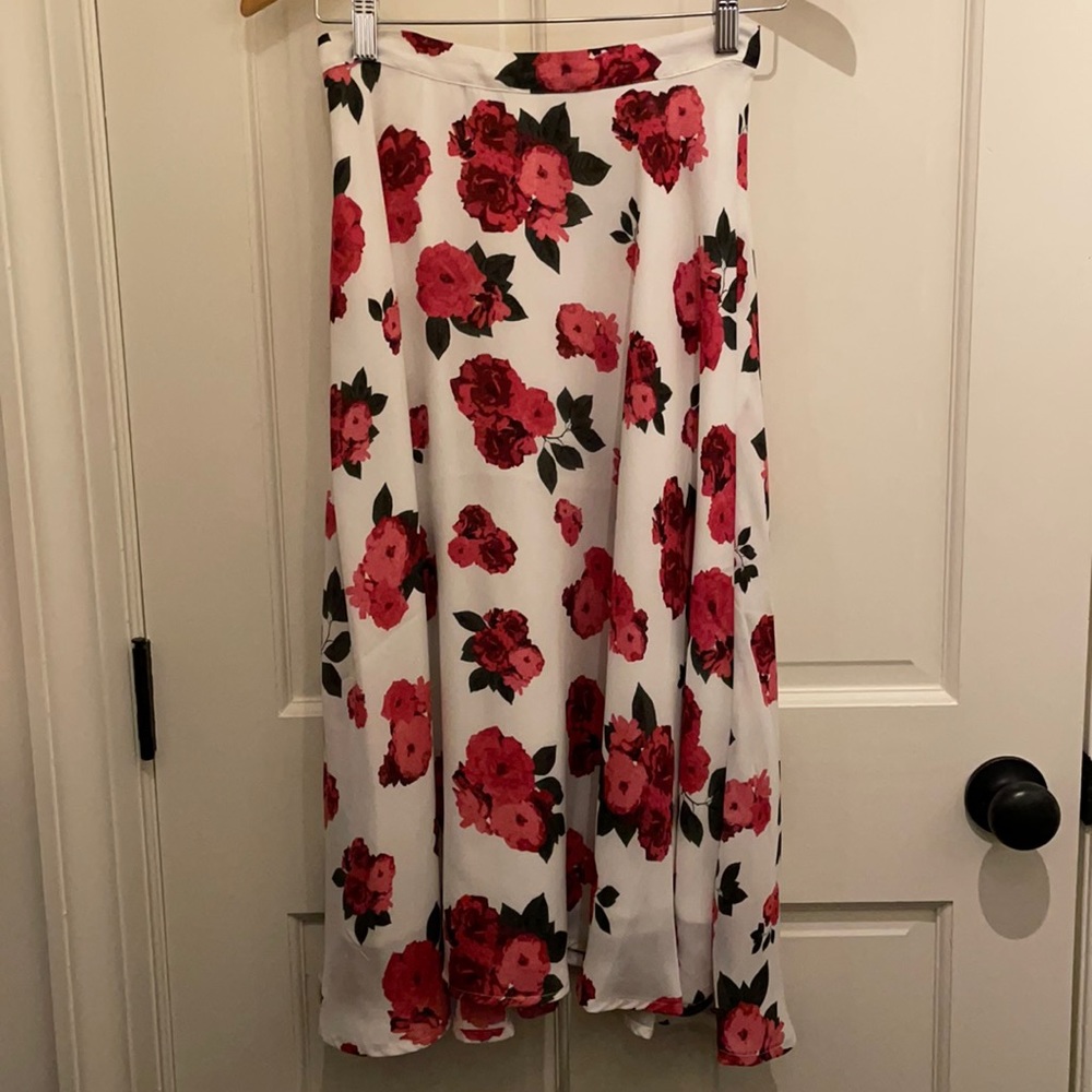 BB Dakota floral skirt - 2 - Picture 2 of 4
